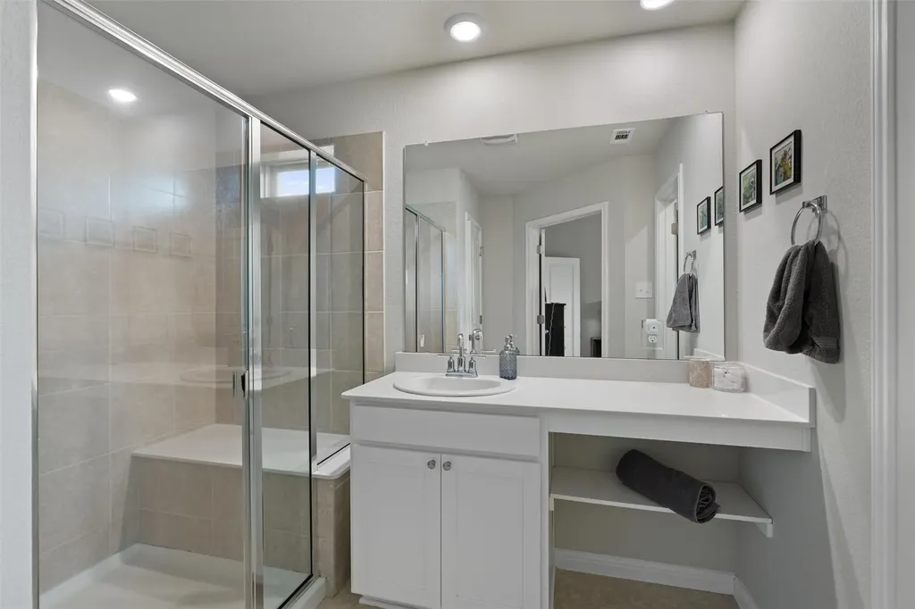 12410 Amber Lynn Path Manor TX 78653