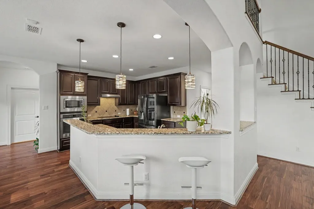 1010 Canyon Edge Drive Austin TX 78733