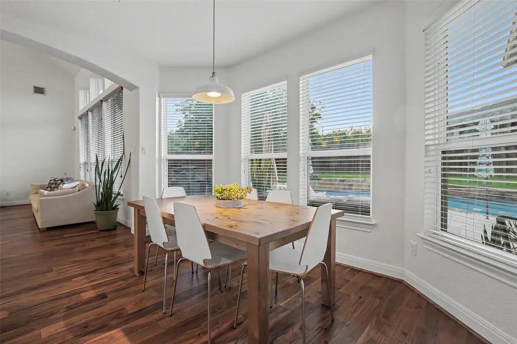 1010 Canyon Edge Drive Austin TX 78733