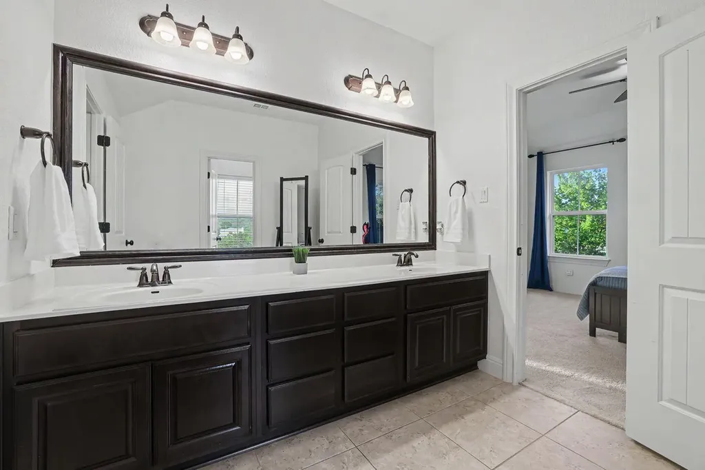 1010 Canyon Edge Drive Austin TX 78733