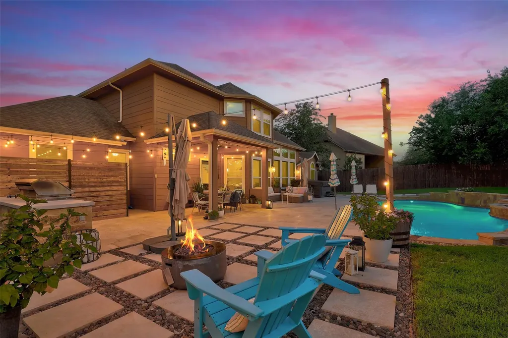 1010 Canyon Edge Drive Austin TX 78733