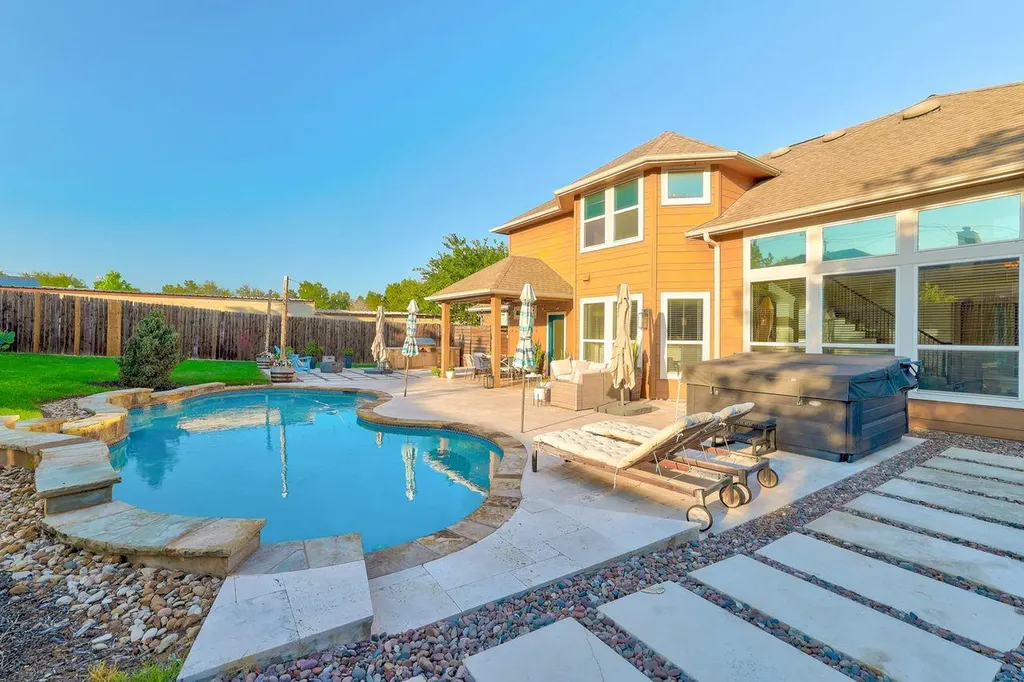 1010 Canyon Edge Drive Austin TX 78733