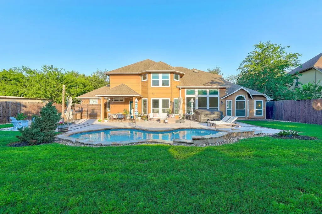 1010 Canyon Edge Drive Austin TX 78733