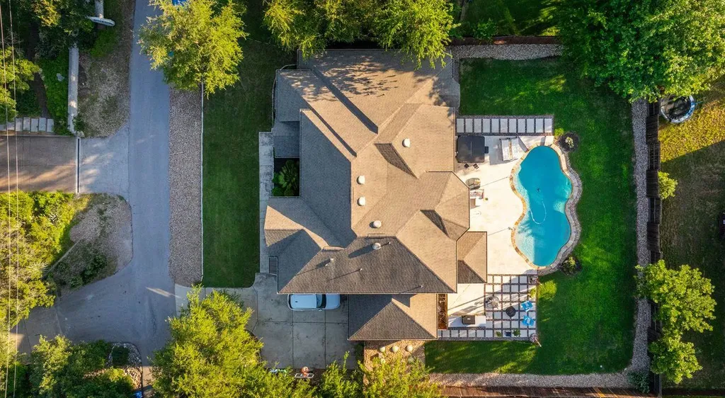 1010 Canyon Edge Drive Austin TX 78733