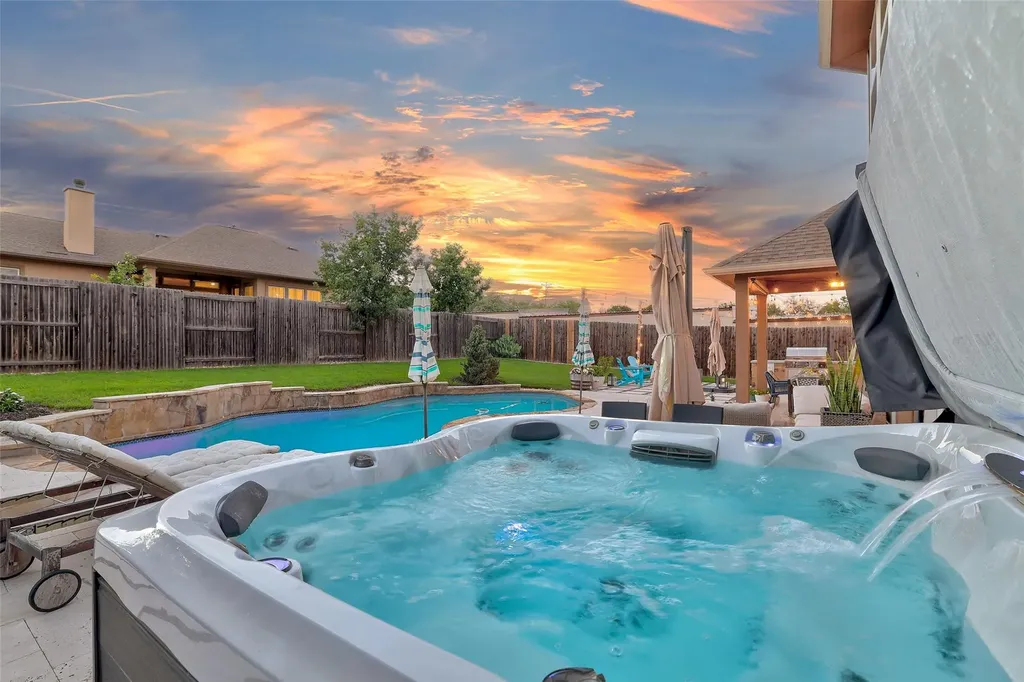 1010 Canyon Edge Drive Austin TX 78733