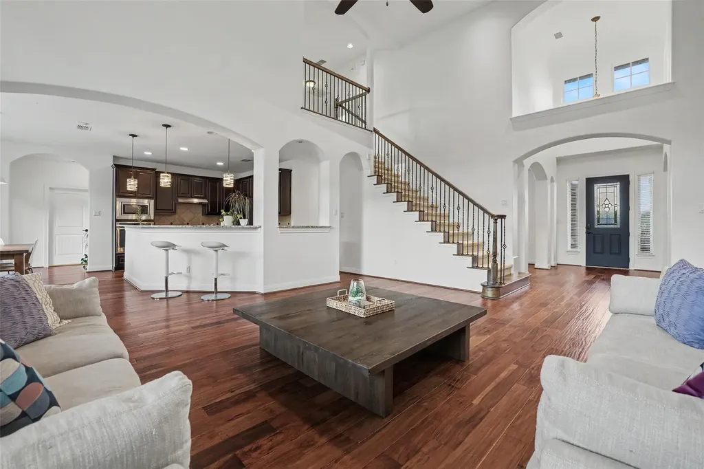 1010 Canyon Edge Drive Austin TX 78733