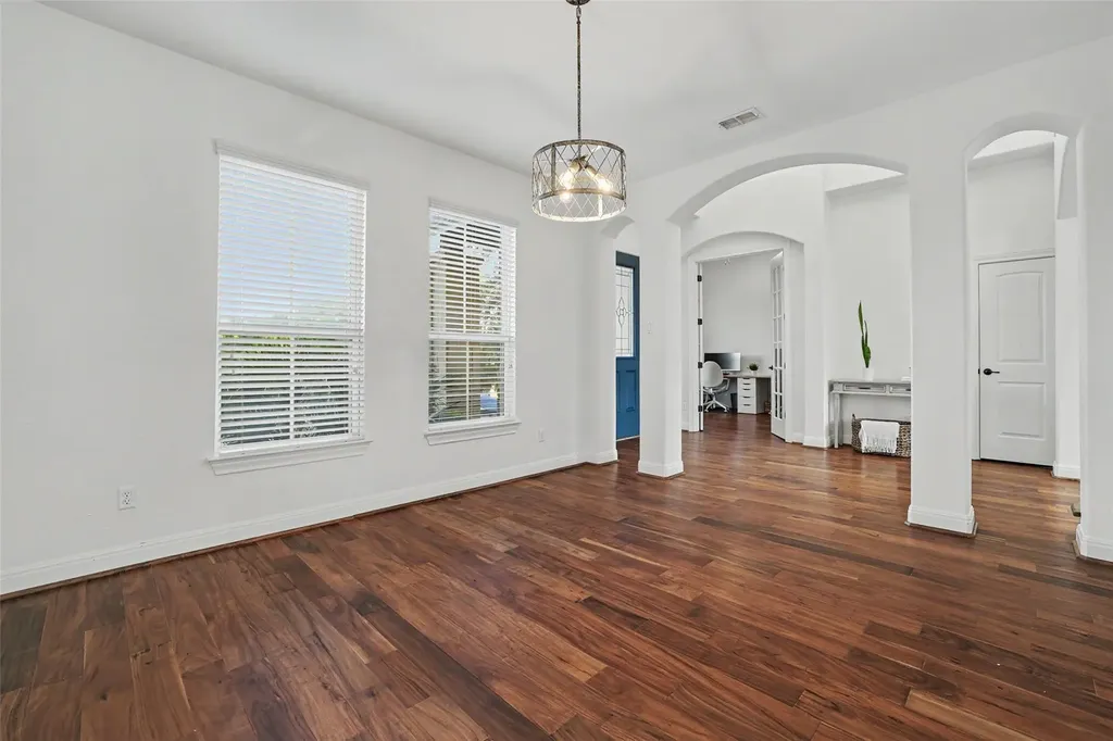 1010 Canyon Edge Drive Austin TX 78733