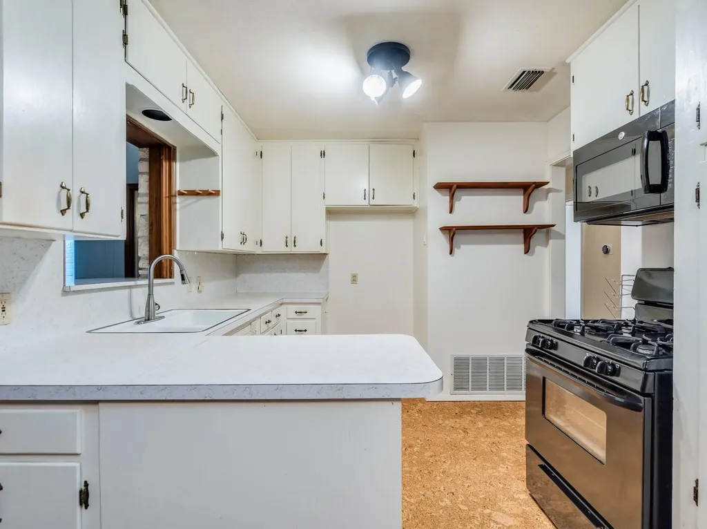 7707 Tisdale Drive Austin TX 78757