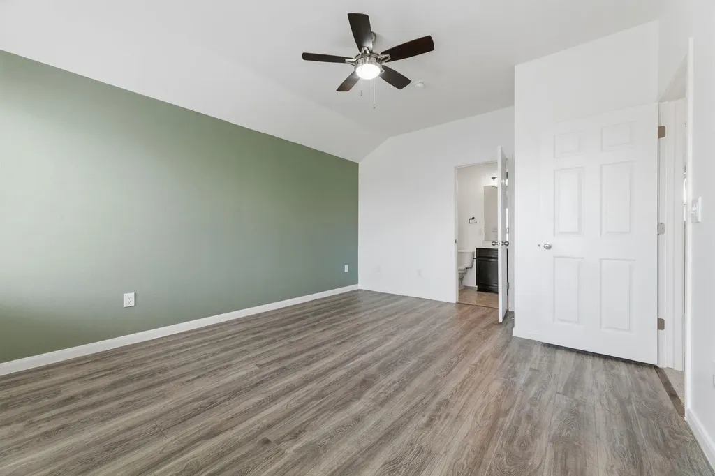 5008 Irvine Lane Del Valle TX 78617