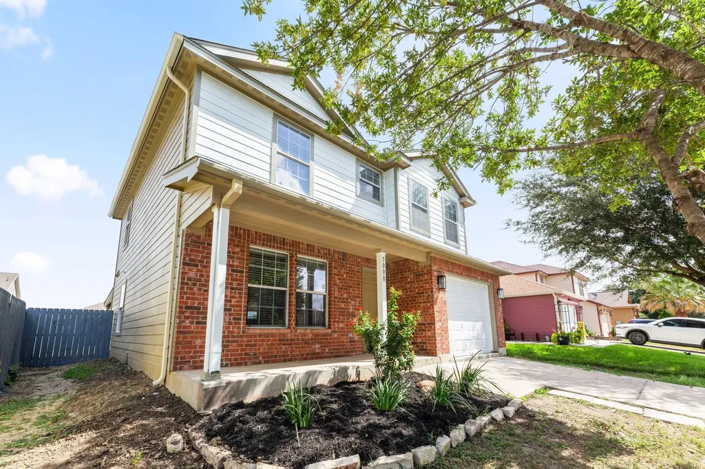 5008 Irvine Lane Del Valle TX 78617