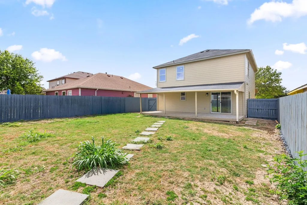 5008 Irvine Lane Del Valle TX 78617