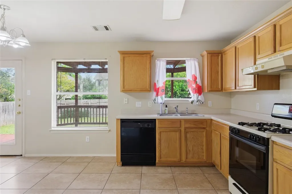 3816 Top Rock Lane Round Rock TX 78681