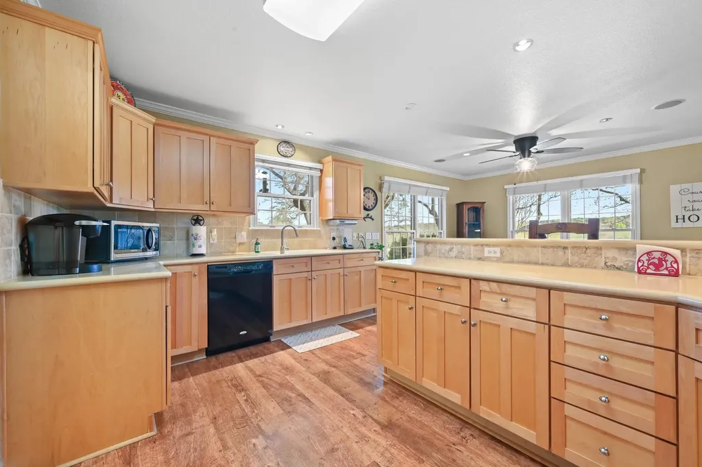 24415 Singleton Bend Road E Marble Falls TX 78654