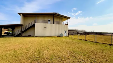 531 Highway 71 W Smithville TX 78957