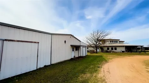 531 Highway 71 W Smithville TX 78957