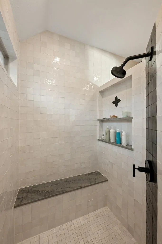 4518 Diamante Drive Spicewood TX 78669