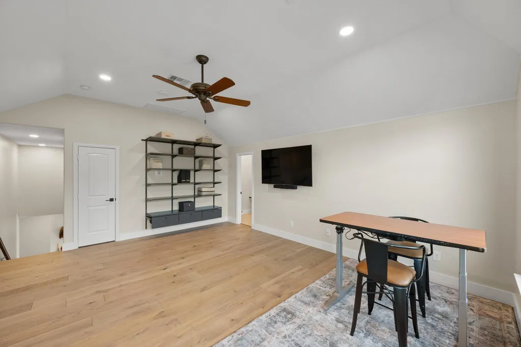 4518 Diamante Drive Spicewood TX 78669