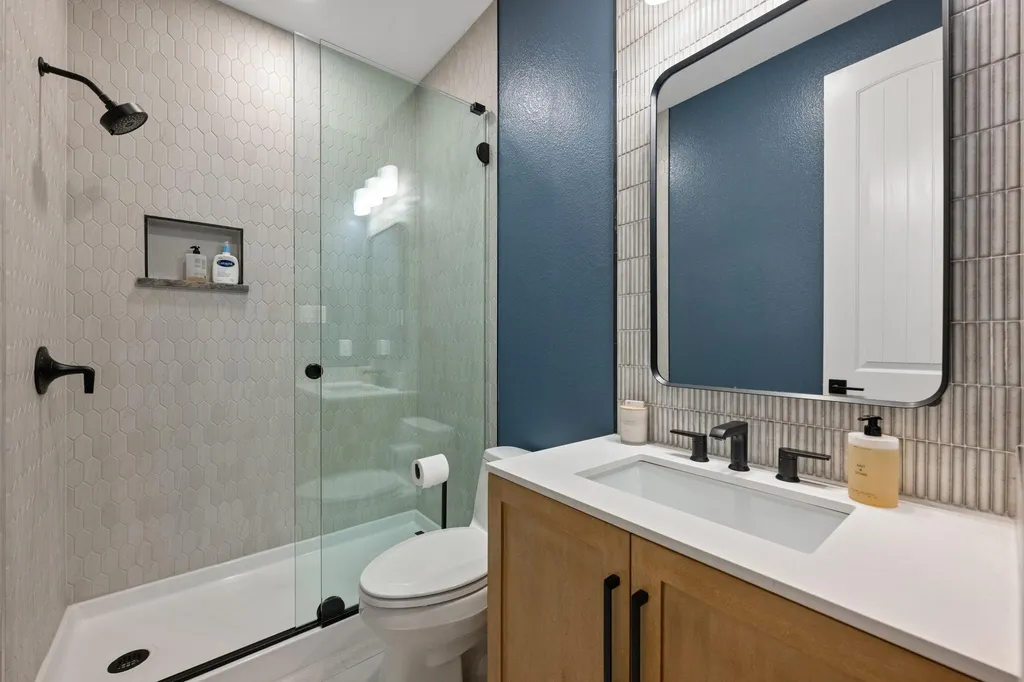 4518 Diamante Drive Spicewood TX 78669