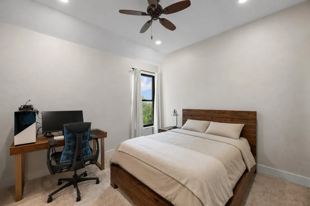 4518 Diamante Drive Spicewood TX 78669