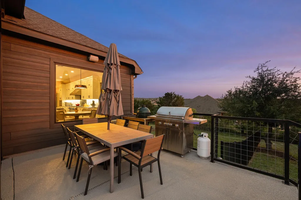 4518 Diamante Drive Spicewood TX 78669