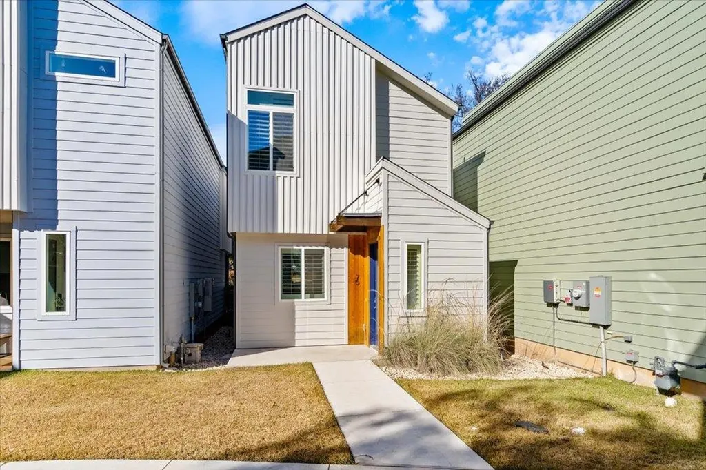 814 N Bluff Drive Austin TX 78745