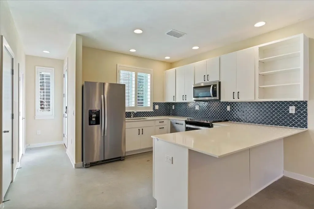 814 N Bluff Drive Austin TX 78745