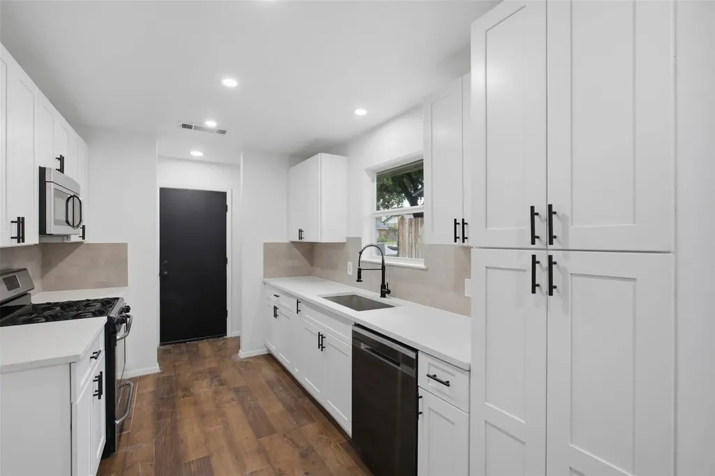708 Greenwich Place Round Rock TX 78664