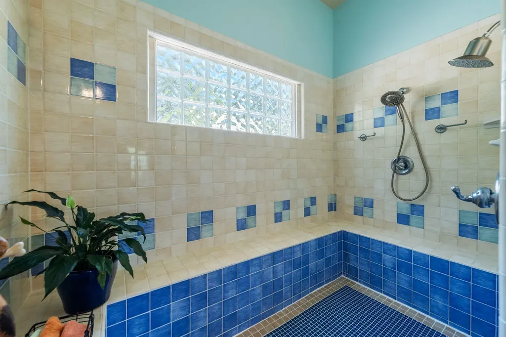 16312 Lake Loop Austin TX 78734