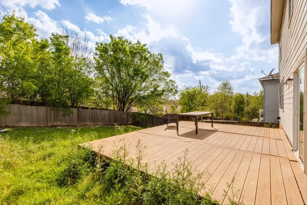 9204 Magna Carta Loop Austin TX 78754