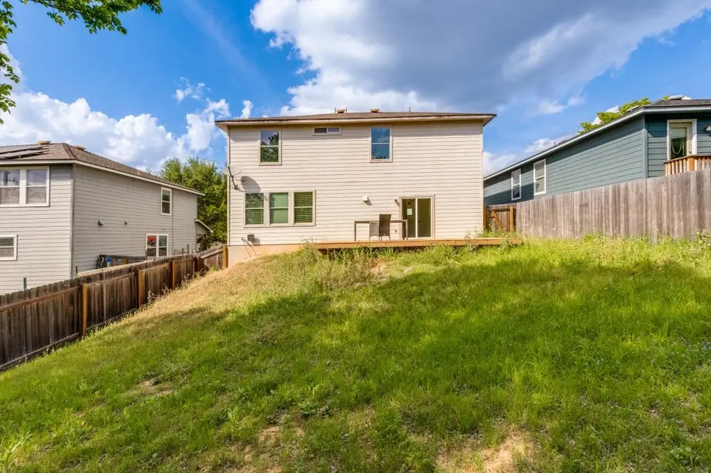 9204 Magna Carta Loop Austin TX 78754