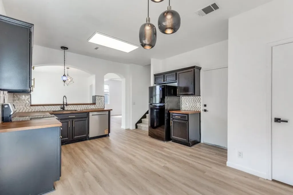 9204 Magna Carta Loop Austin TX 78754