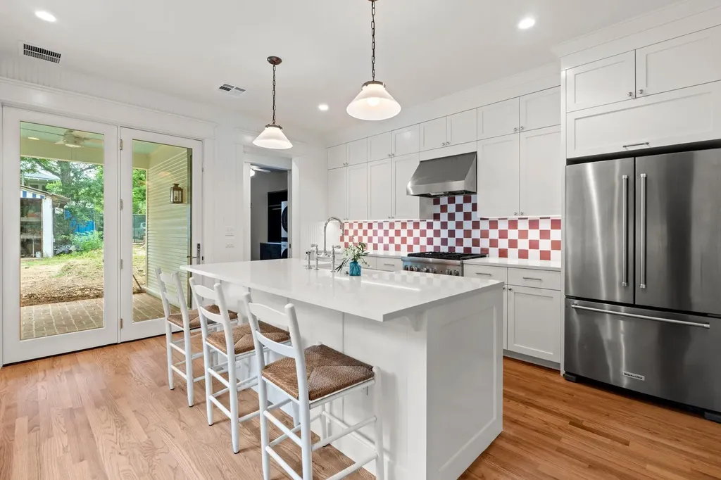 510 E 39th Street Austin TX 78751