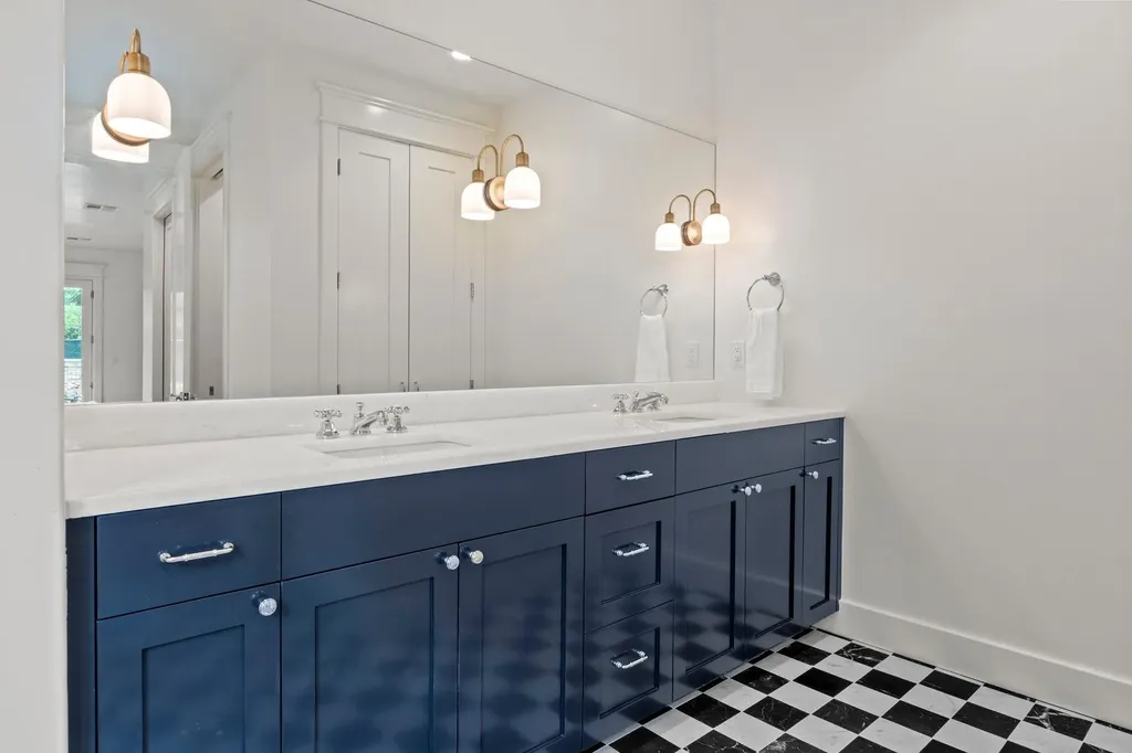 510 E 39th Street Austin TX 78751