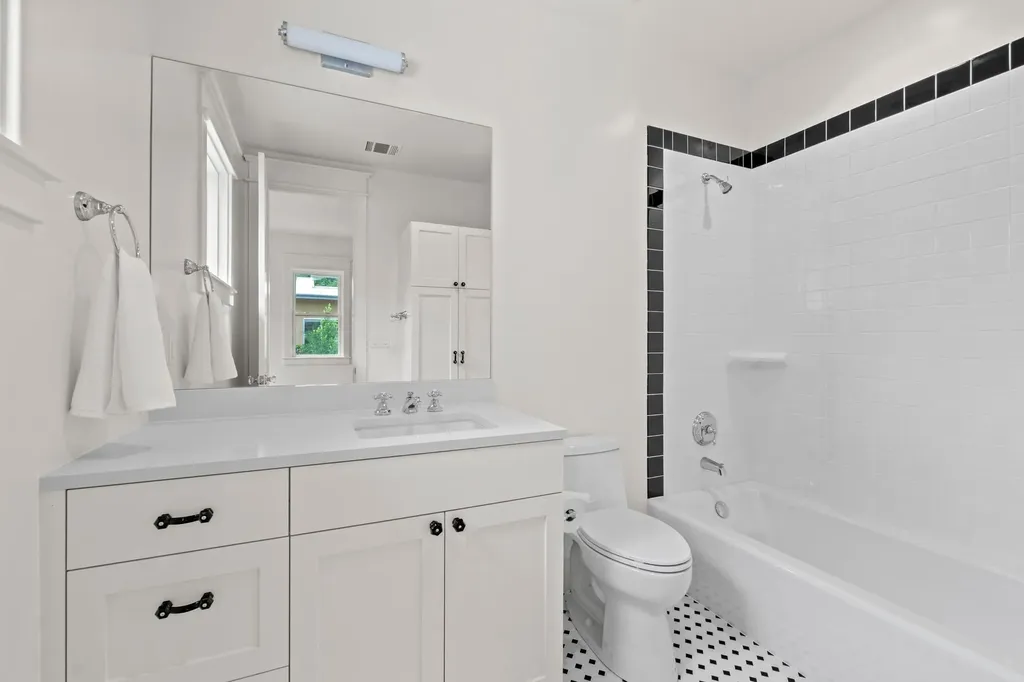 510 E 39th Street Austin TX 78751