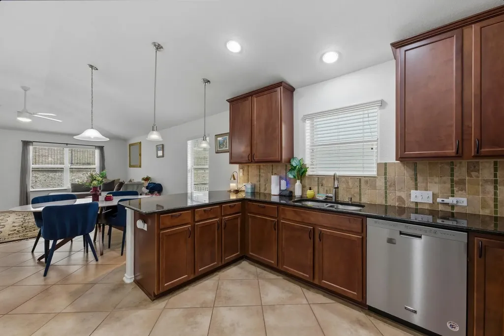 7312 Morning Sunrise Cove Austin TX 78735