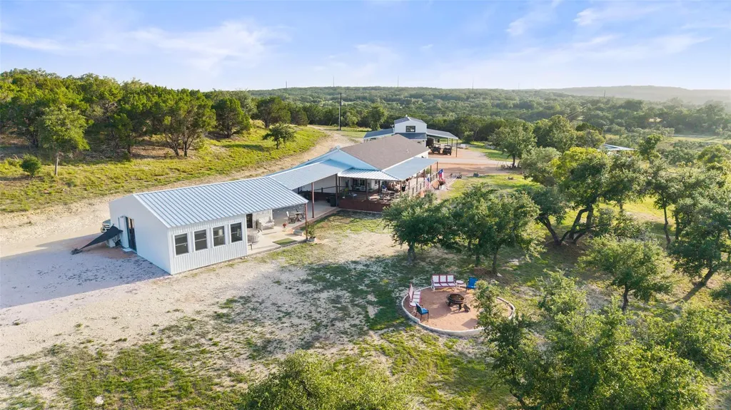 830 Ulrich Road Johnson City TX 78636
