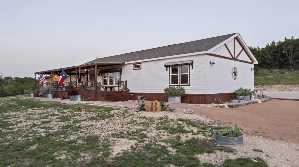 830 Ulrich Road Johnson City TX 78636