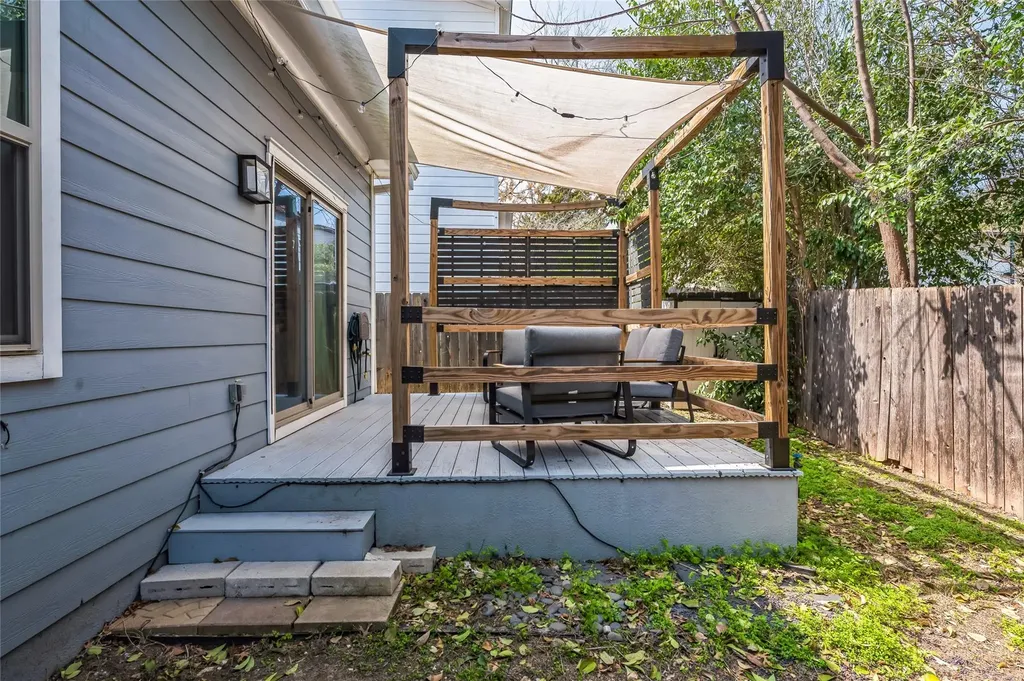 1608 Ulit Avenue Austin TX 78702