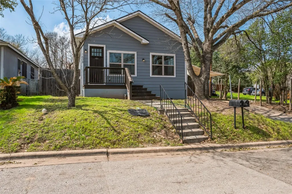 1608 Ulit Avenue Austin TX 78702