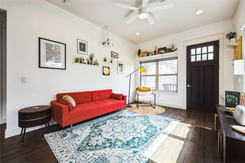 1608 Ulit Avenue Austin TX 78702