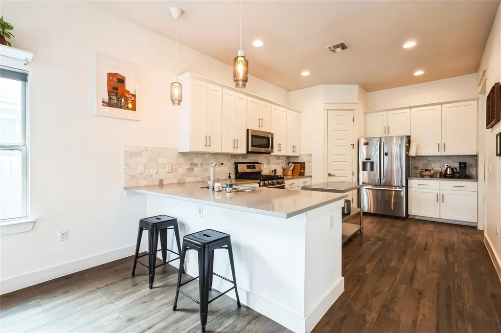 1608 Ulit Avenue Austin TX 78702