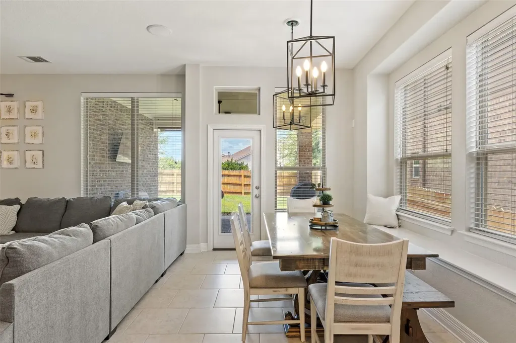 5524 Brady Bayou Cove Austin TX 78738