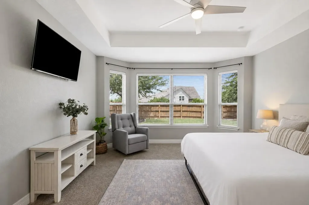 5524 Brady Bayou Cove Austin TX 78738