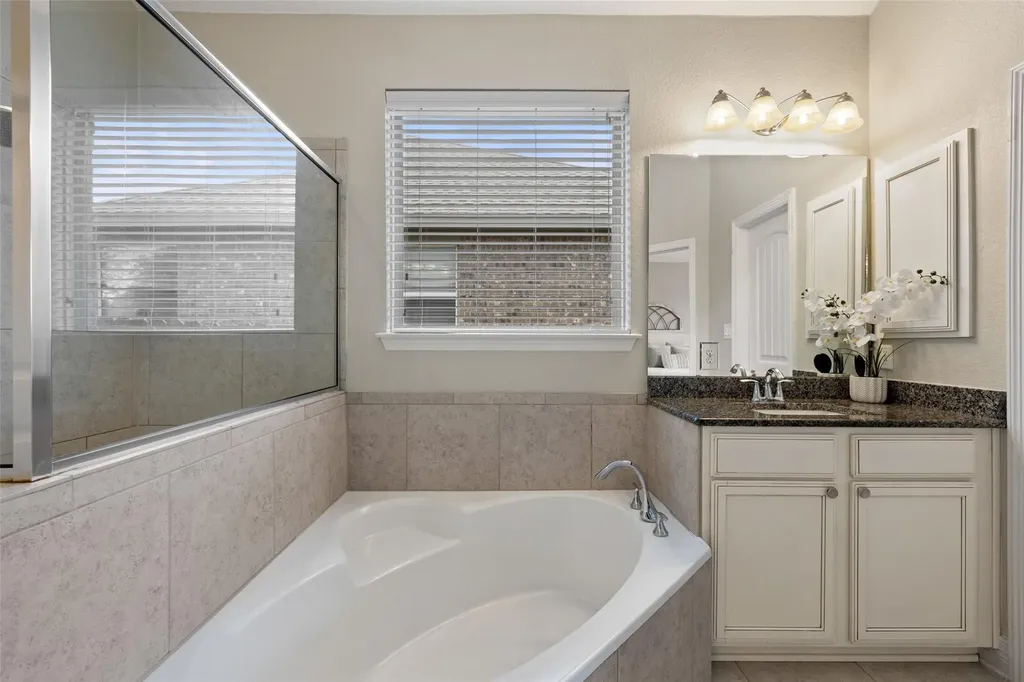 5524 Brady Bayou Cove Austin TX 78738
