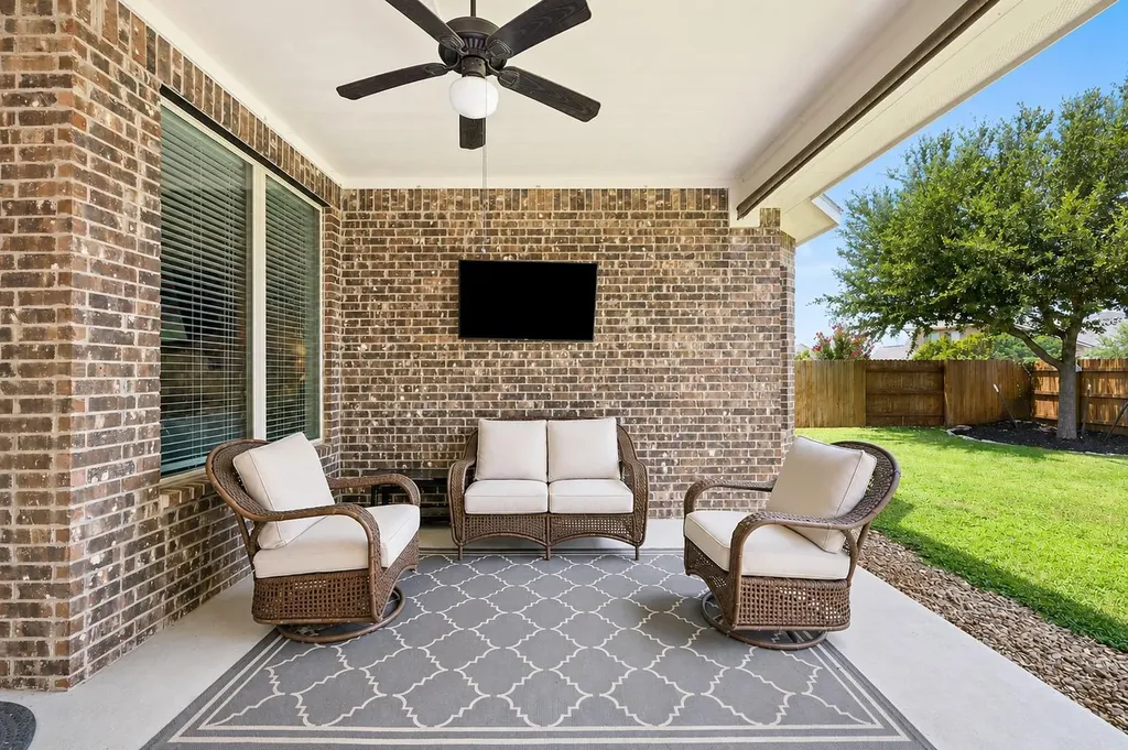 5524 Brady Bayou Cove Austin TX 78738