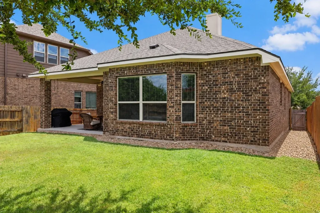 5524 Brady Bayou Cove Austin TX 78738