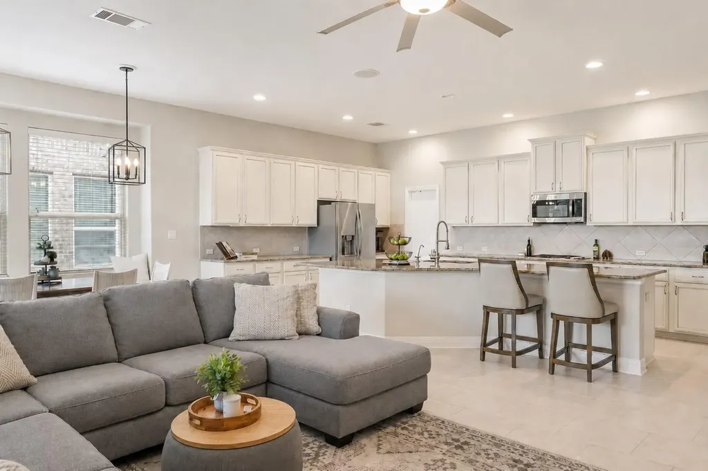 5524 Brady Bayou Cove Austin TX 78738