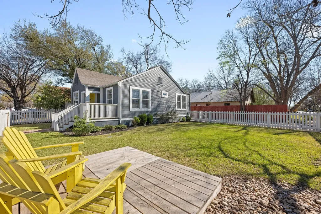 1407 S Myrtle Street Georgetown TX 78626