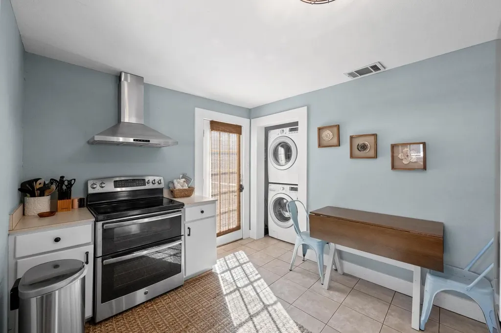 1407 S Myrtle Street Georgetown TX 78626