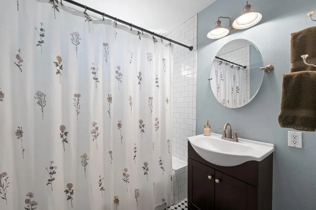 1407 S Myrtle Street Georgetown TX 78626
